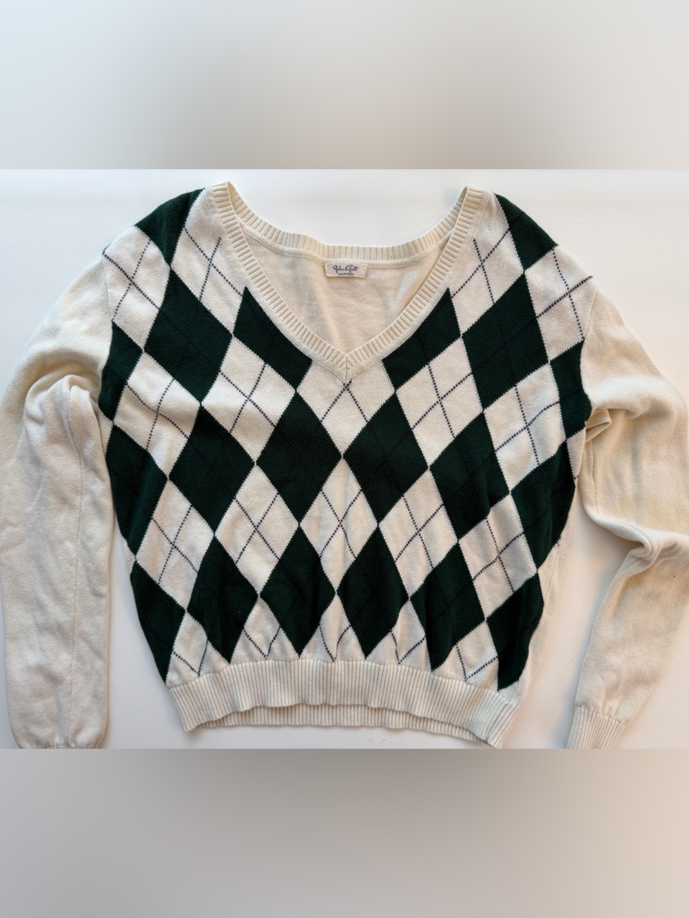 Brandy Melville Cream and Dark Green Cotton Argyle V-Neck Sweater